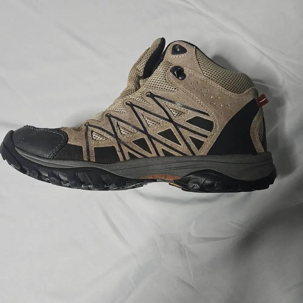 The North Face Storm III Men's Hiking Shoes HydroSeal Waterproof Vibram Tan Sz 9